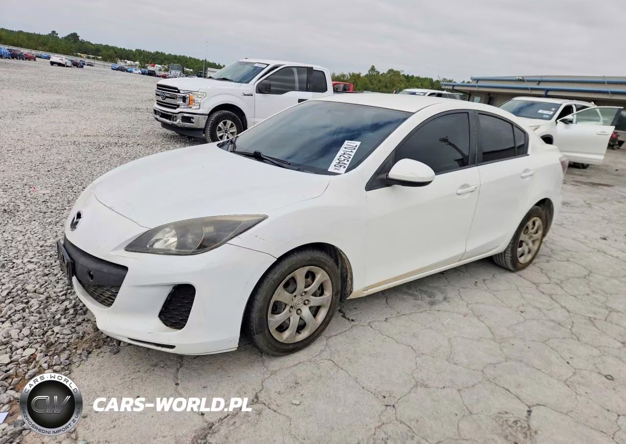 2013 Mazda 3 I
