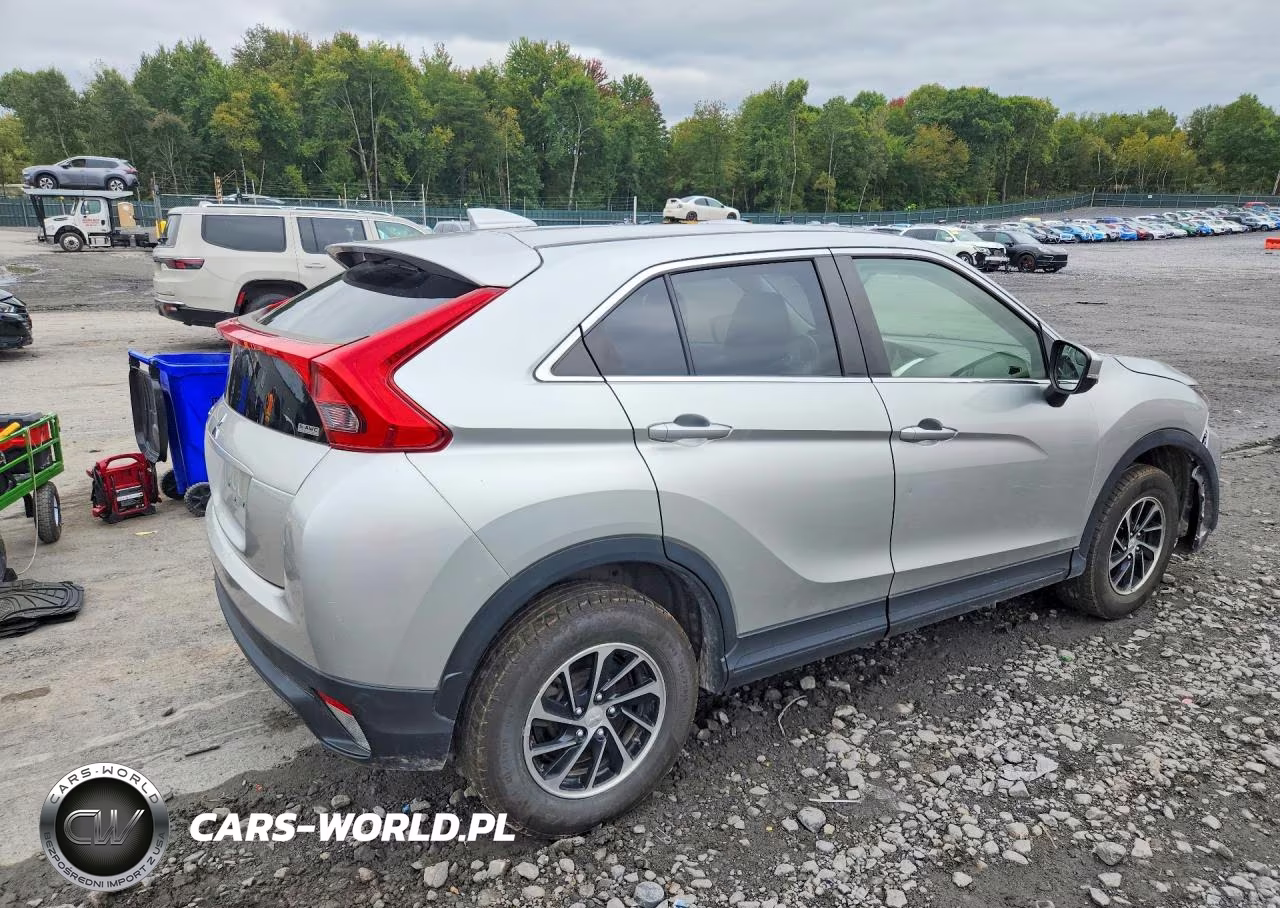 2020 Mitsubishi Eclipse Cross Es VIN:JA4AT3AA6LZ024754 - 3