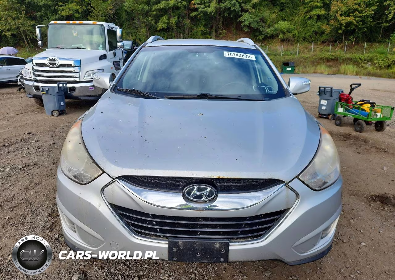 2012 Hyundai Tucson Limited VIN:KM8JU3AC4CU357239 - 5