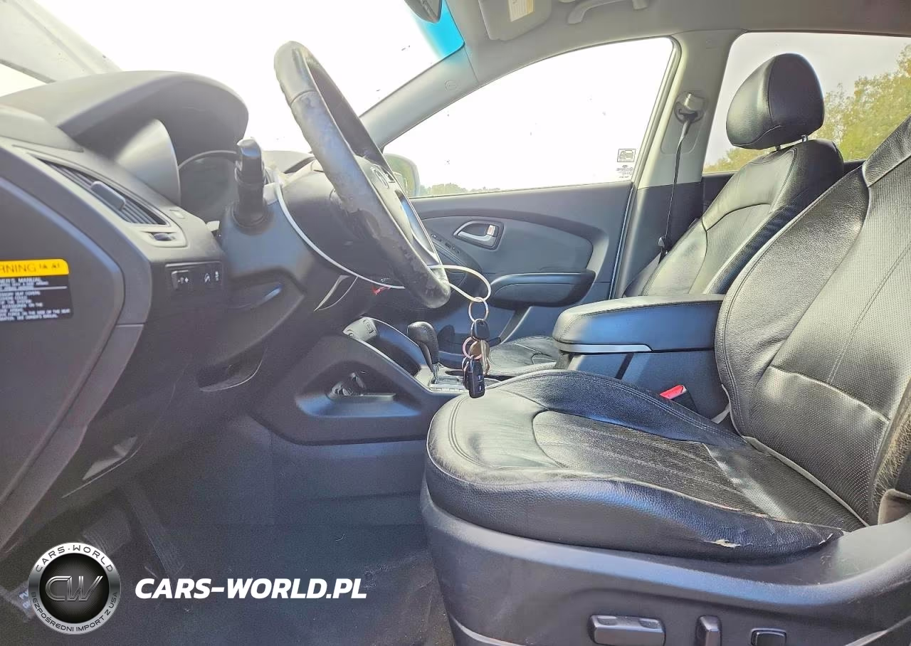 2012 Hyundai Tucson Limited VIN:KM8JU3AC4CU357239 - 7