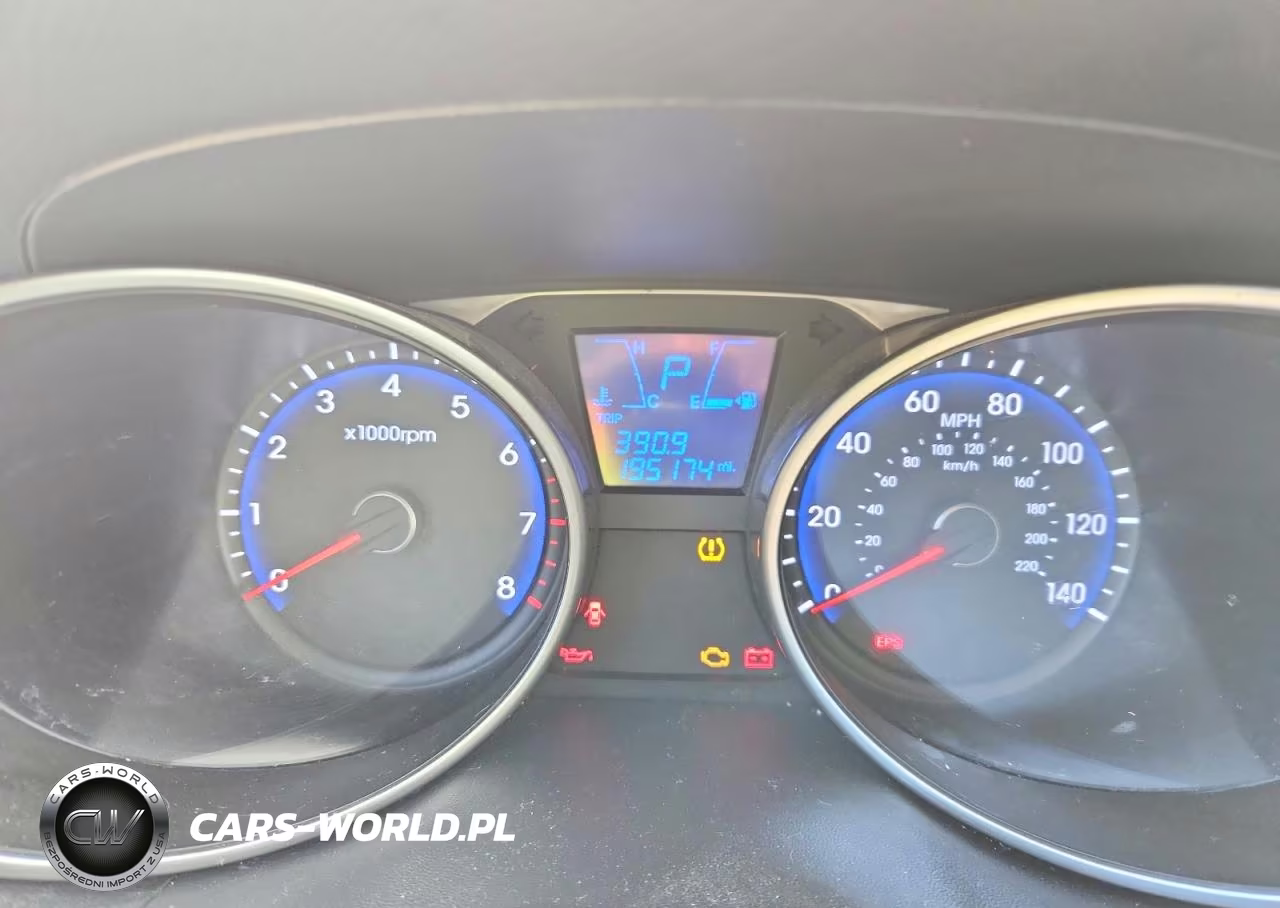 2012 Hyundai Tucson Limited VIN:KM8JU3AC4CU357239 - 9