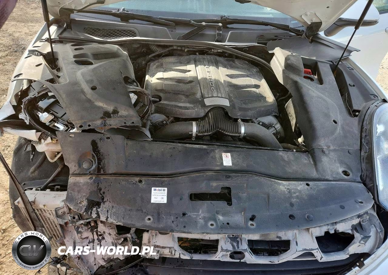 2017 Porsche Cayenne S VIN:WP1AB2A23HLA52418 - 12