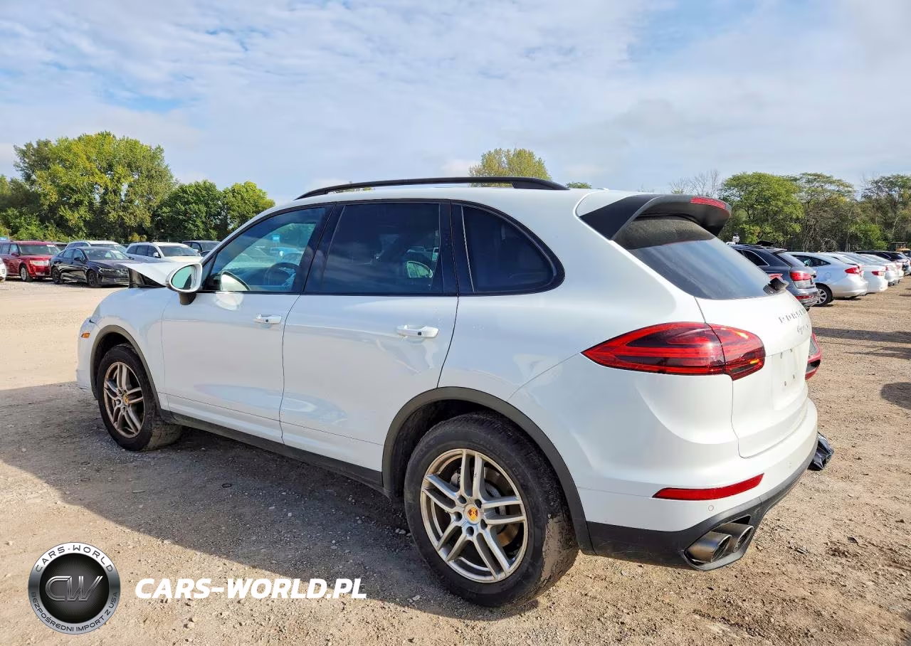 2017 Porsche Cayenne S VIN:WP1AB2A23HLA52418 - 2