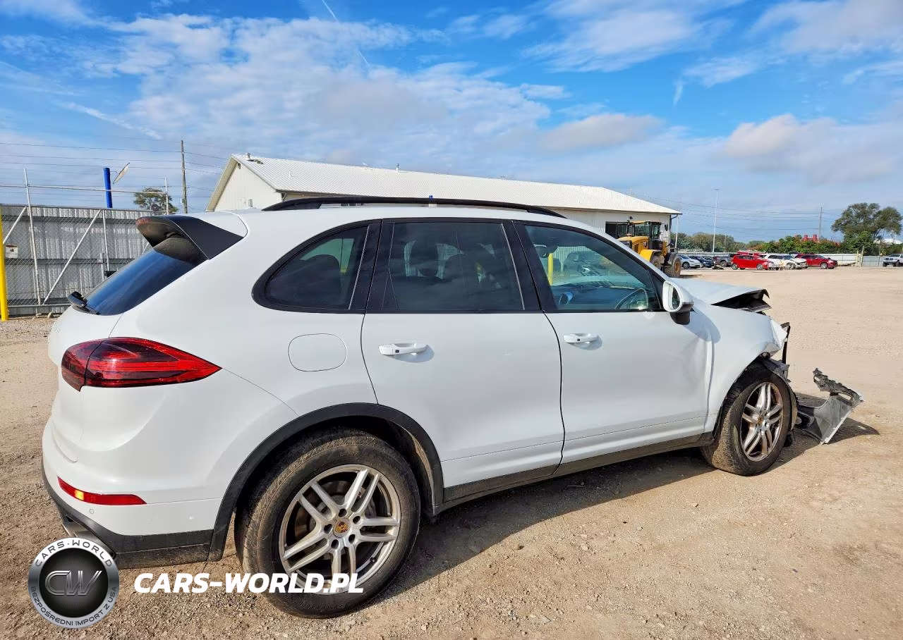 2017 Porsche Cayenne S VIN:WP1AB2A23HLA52418 - 3