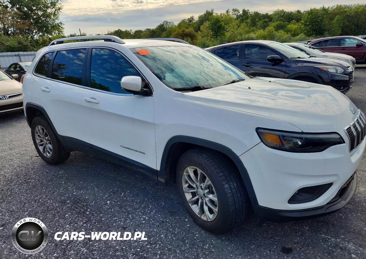 2021 Jeep Cherokee Latitude Lux VIN:1C4PJMMXXMD186865 - 4