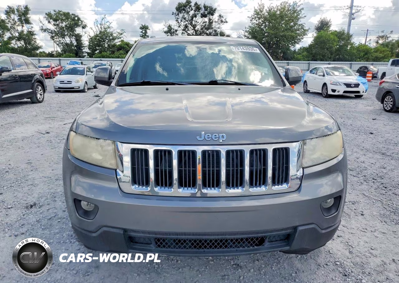 2013 Jeep Grand Cherokee Laredo VIN:1C4RJEAG8DC538074 - 5
