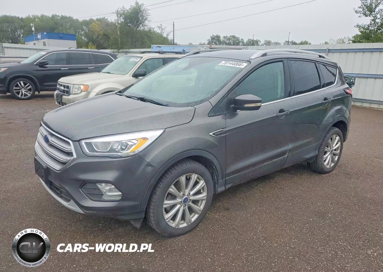 2017 Ford Escape Titanium – zdjęcie 1 z 13