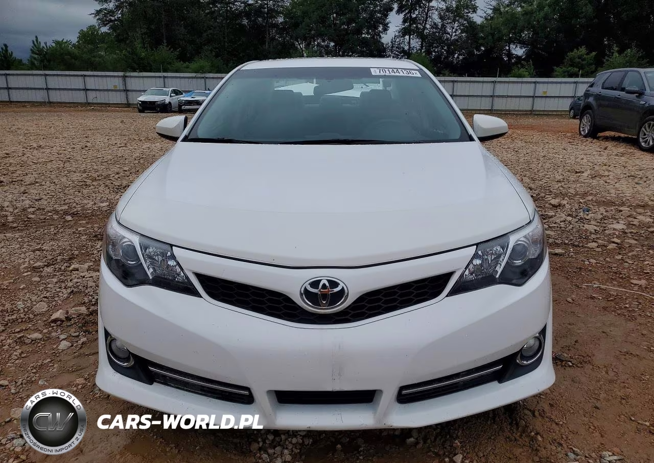 2014 Toyota Camry Se VIN:4T1BF1FK5EU373388 - 5