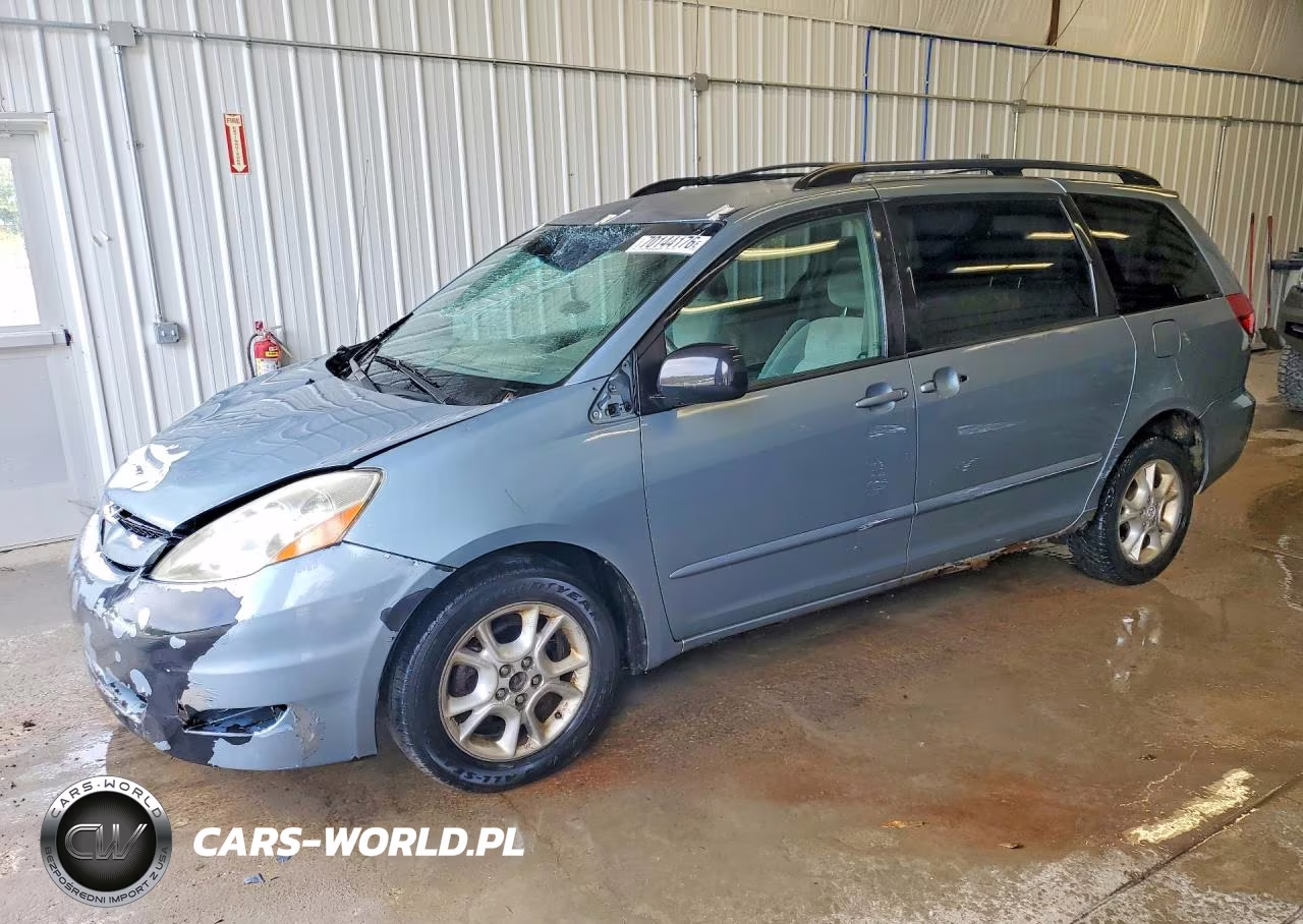 2006 Toyota Sienna Le – zdjęcie 1 z 13