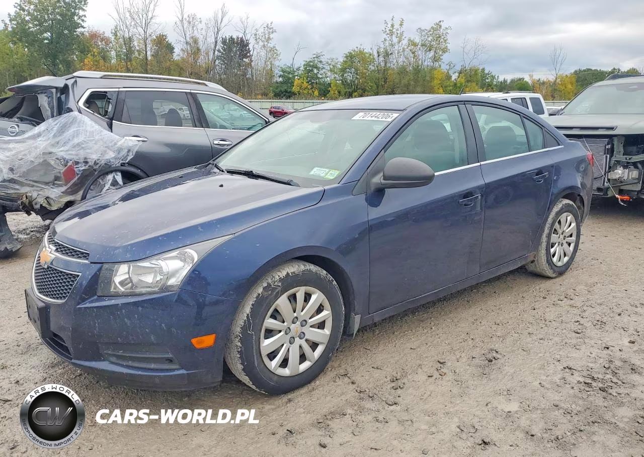 2011 Chevrolet Cruze Ls VIN:1G1PC5SH2B7245956 - 1