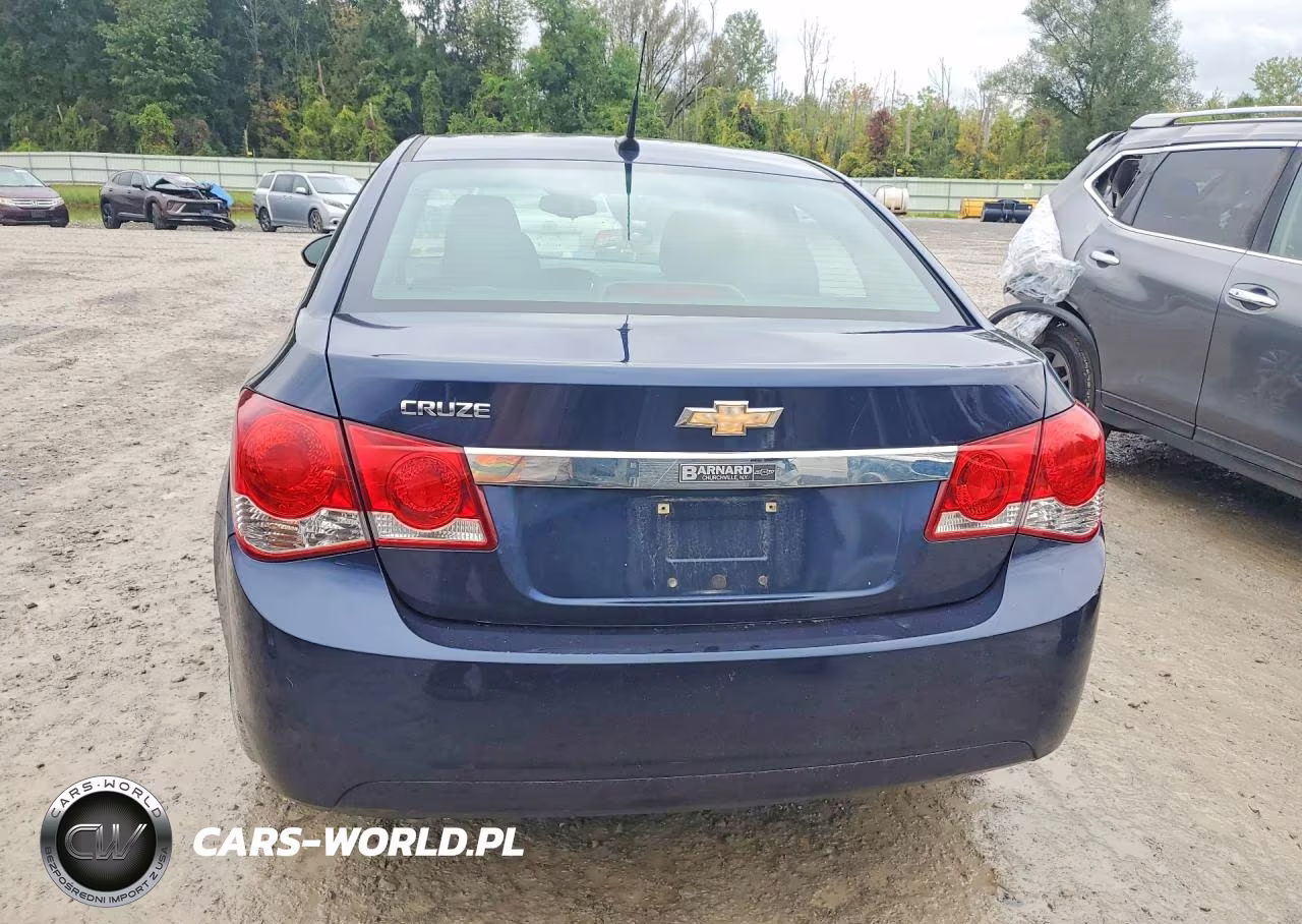 2011 Chevrolet Cruze Ls VIN:1G1PC5SH2B7245956 - 6
