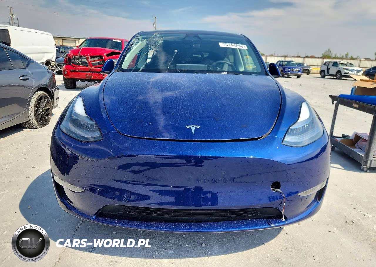 2024 Tesla Model Y VIN:7SAYGDEE5RA269085 - 5