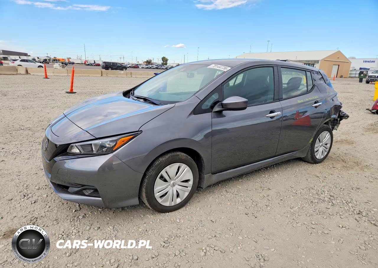 2025 Nissan Leaf S