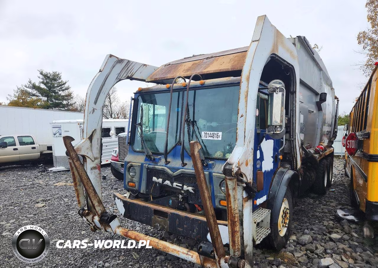 2016 Mack Mru600 Refuse Truck