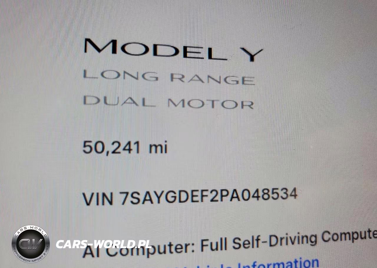 2023 Tesla Model Y VIN:7SAYGDEF2PA048534 - 9
