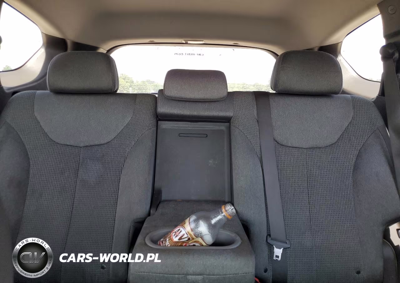 2019 Hyundai Santa Fe Se VIN:5NMS23AD2KH019948 - 10