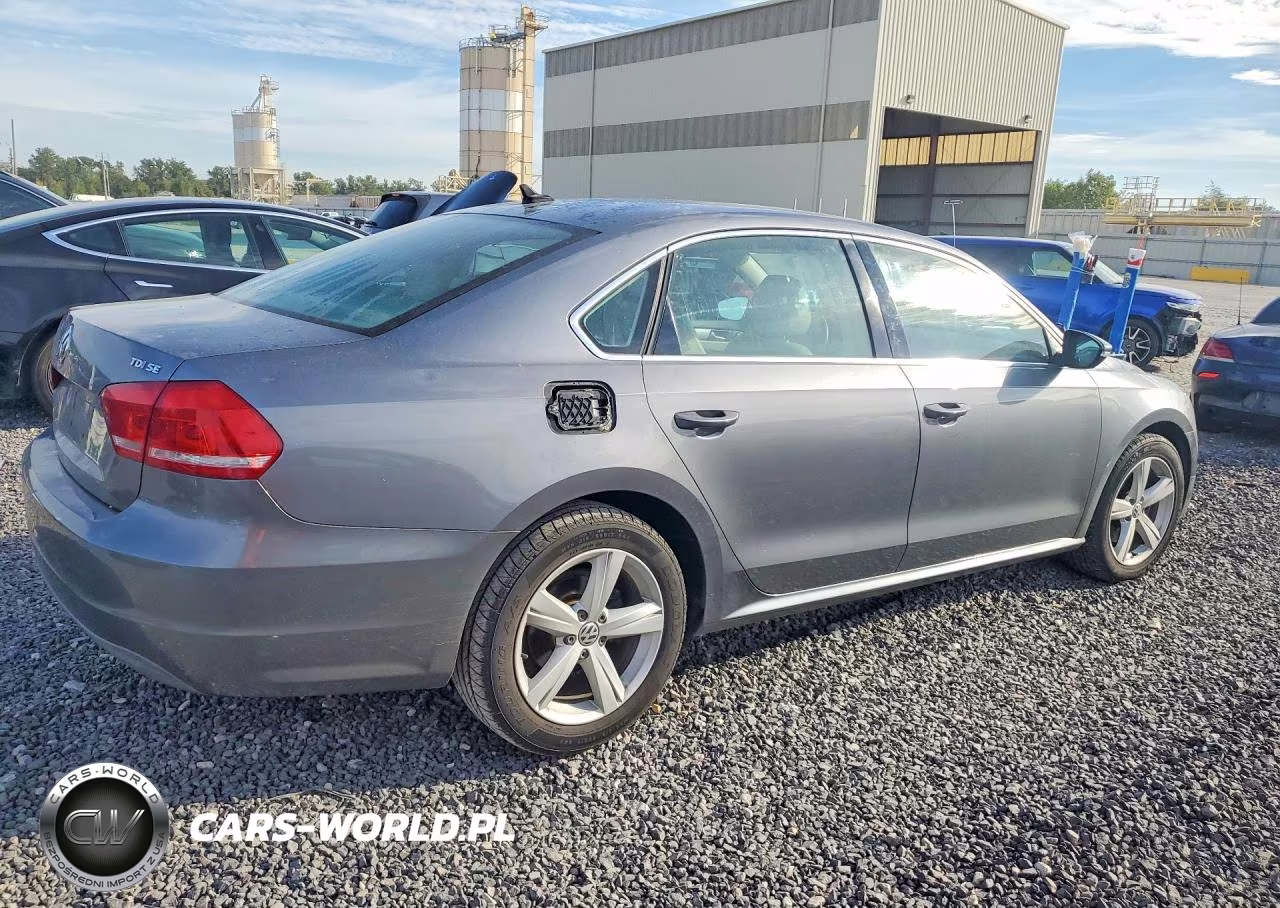 2012 Volkswagen Passat Se VIN:1VWBN7A39CC046258 - 3
