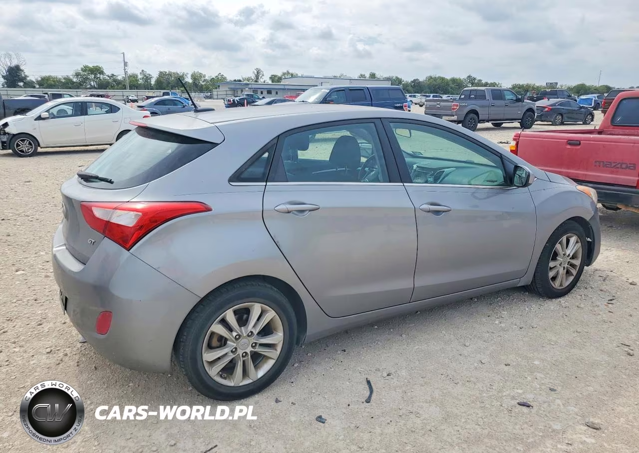 2015 Hyundai Elantra Gt Base VIN:KMHD35LH8FU241759 - 3