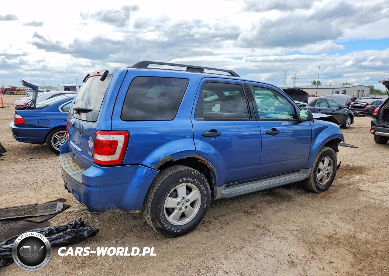 2010 Ford Escape Xlt VIN:1FMCU9DG5AKB10279 - 3