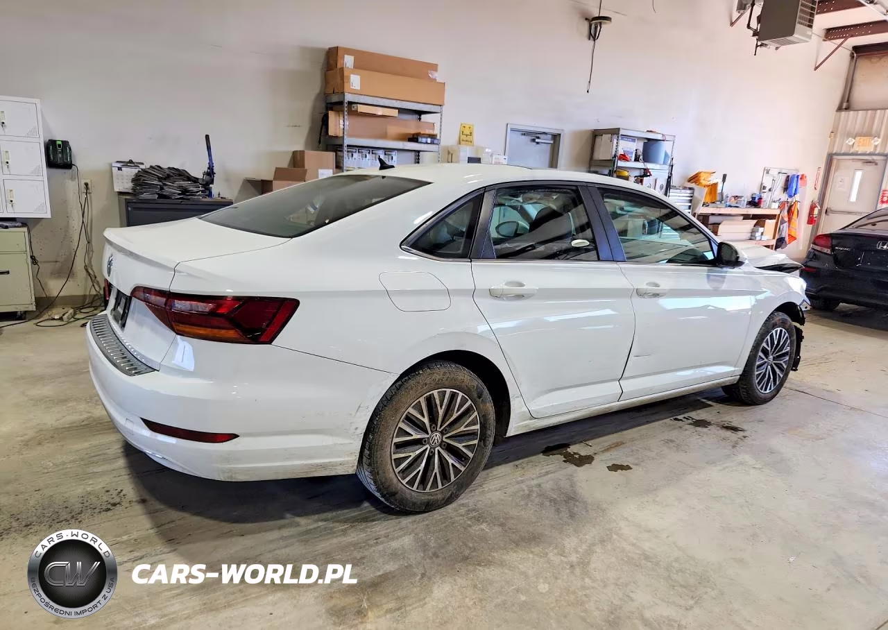 2019 Volkswagen Jetta S VIN:3VWC57BUXKM152341 - 3