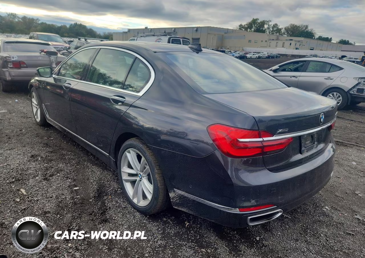 2018 BMW 750 Xi VIN:WBA7F2C56JG424790 - 2