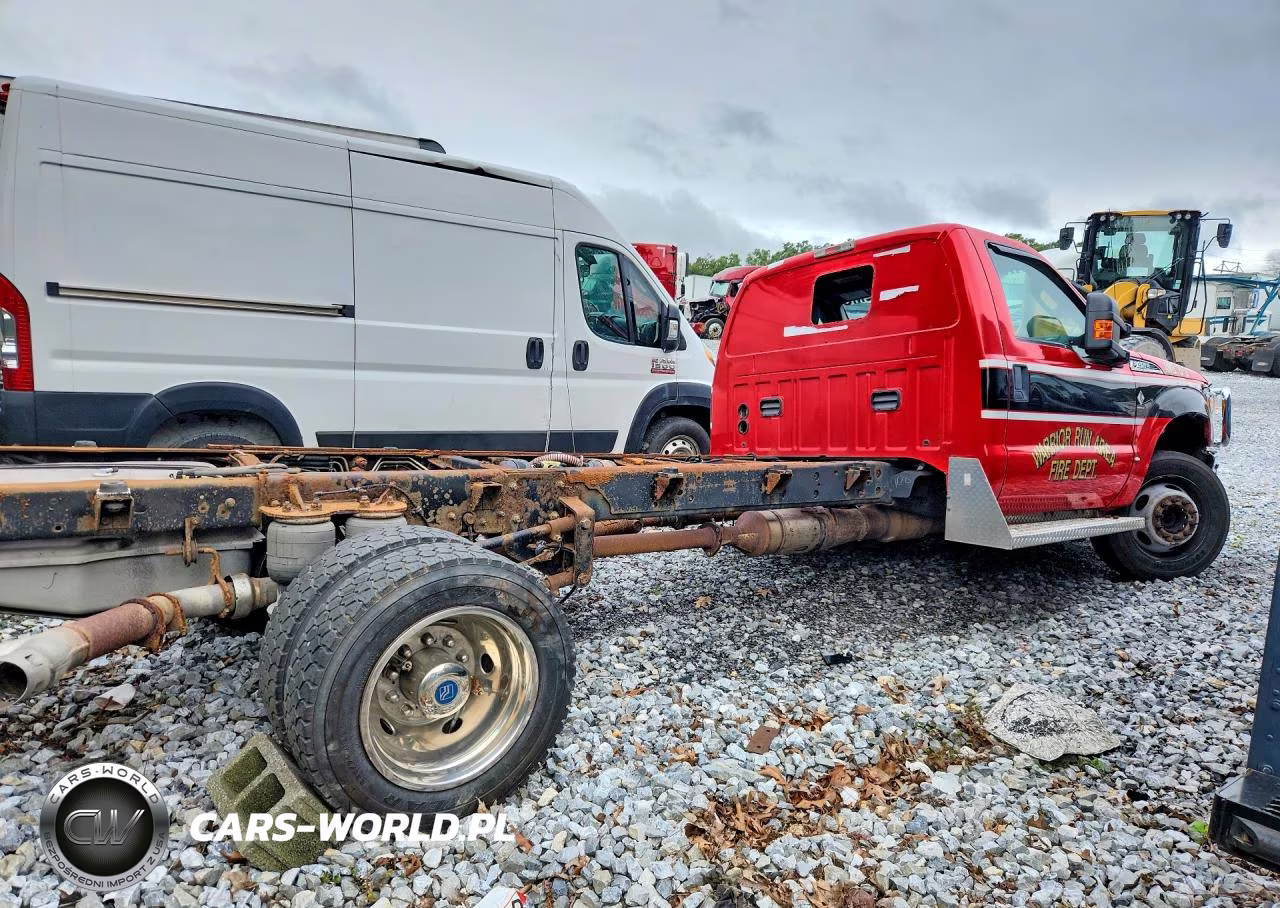 2012 Ford F450 VIN:1FDUF4HT2CEC34701 - 3