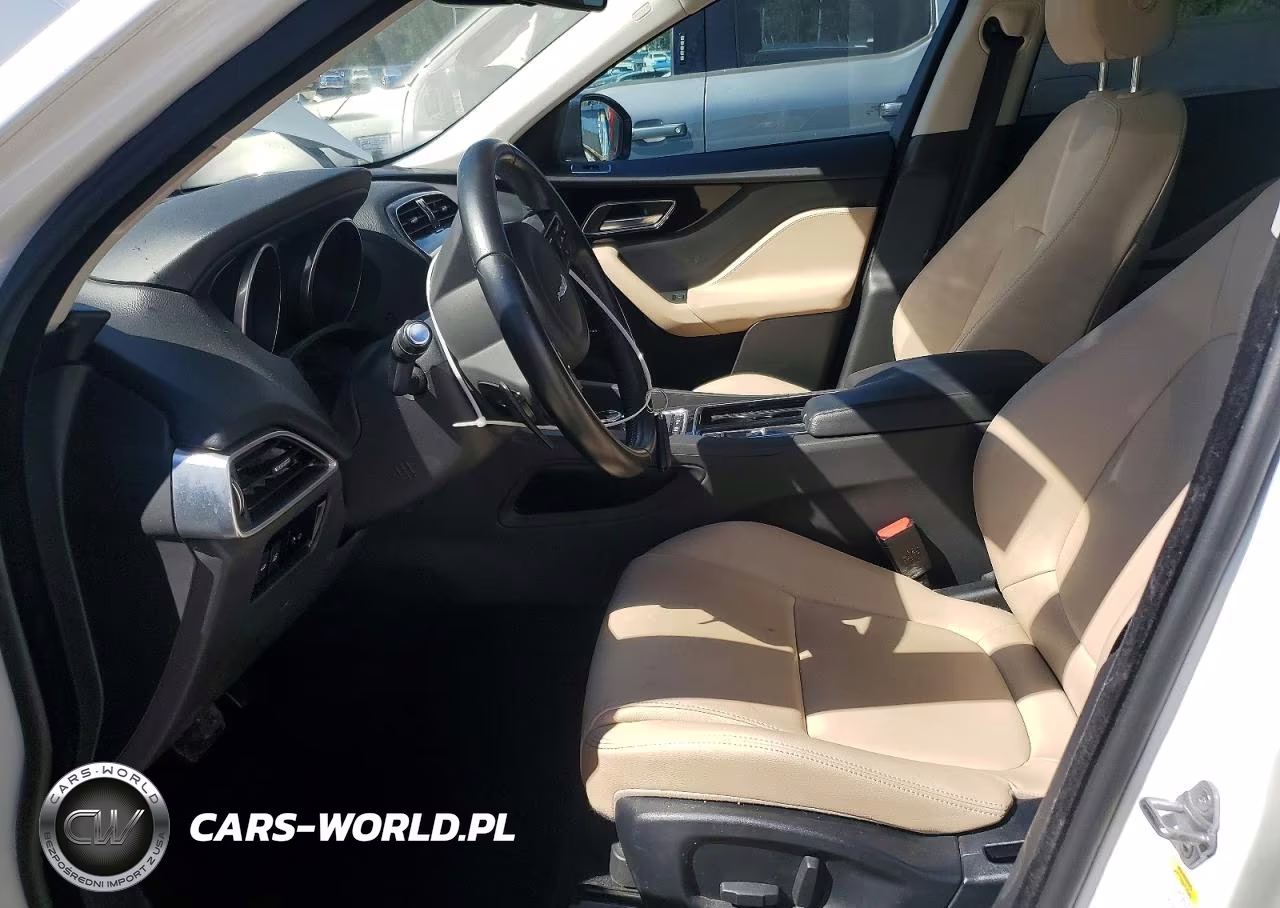 2018 Jaguar F-Pace Premium VIN:SADCJ2FX3JA255767 - 7