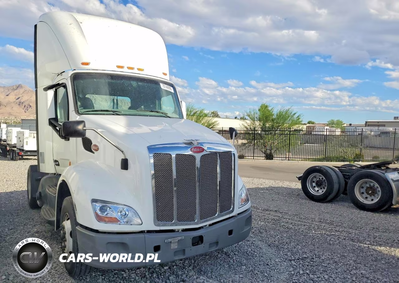 2020 Peterbilt 579 Semi Truck VIN:1XPBA48X9LD685710 - 4