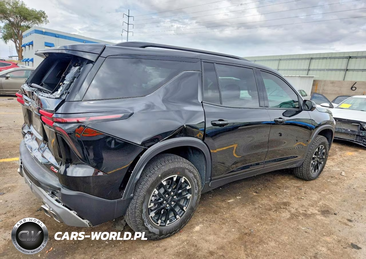 2024 Chevrolet Traverse Lt Z71 VIN:1GNEVJKS0RJ223861 - 3