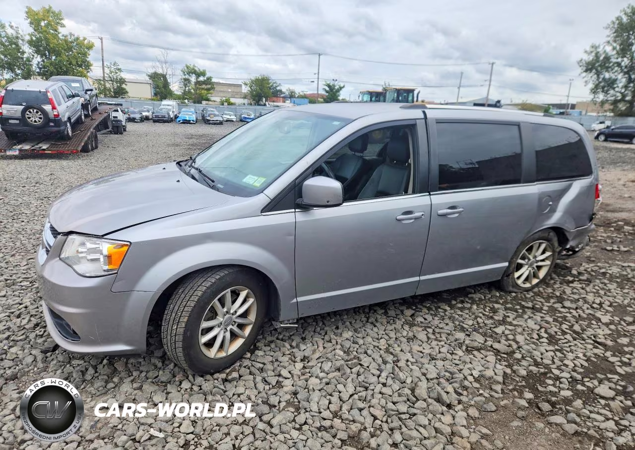 2018 Dodge Grand Caravan Sxt VIN:2C4RDGCG4JR209035 - 1