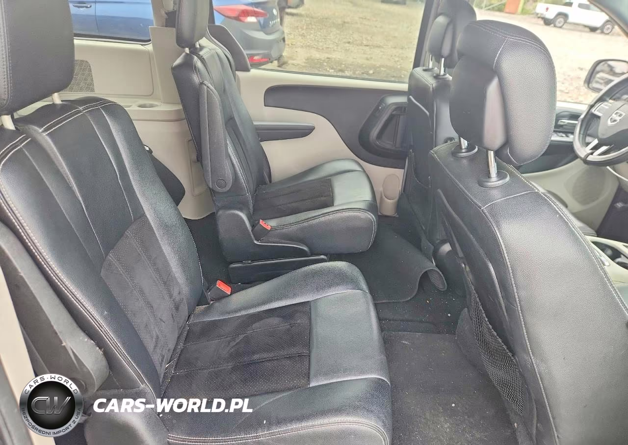 2018 Dodge Grand Caravan Sxt VIN:2C4RDGCG4JR209035 - 11