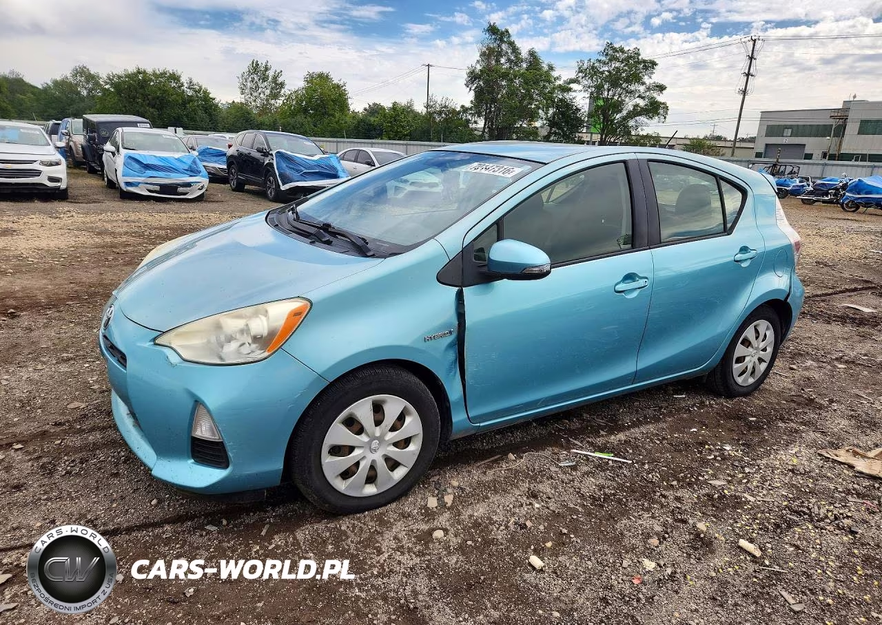 2013 Toyota Prius C Two – zdjęcie 1 z 12