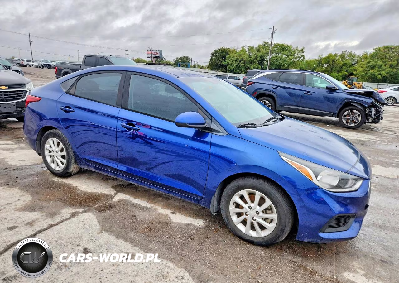 2018 Hyundai Accent Sel VIN:3KPC24A33JE021165 - 4