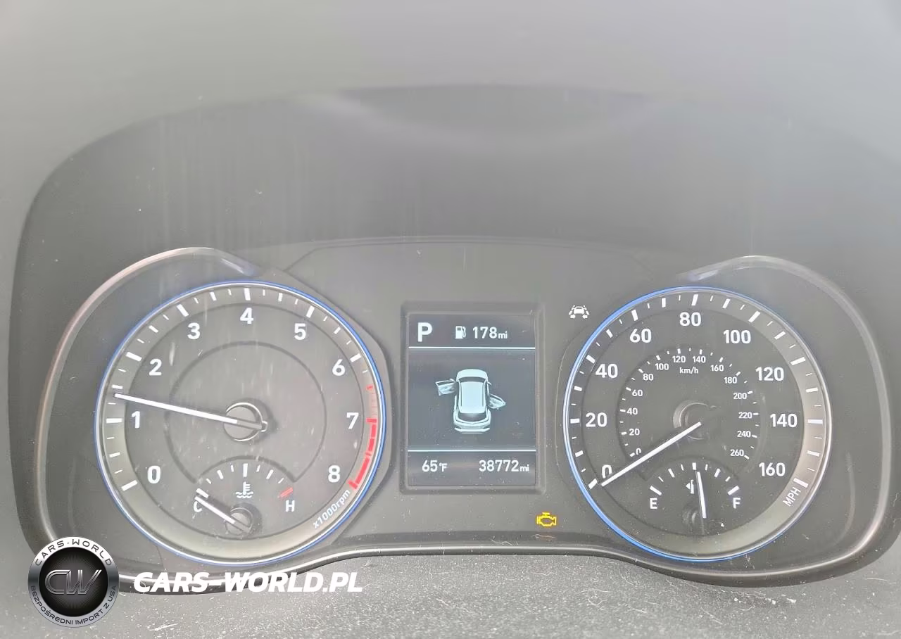 2019 Hyundai Kona Se VIN:KM8K1CAA8KU306918 - 9