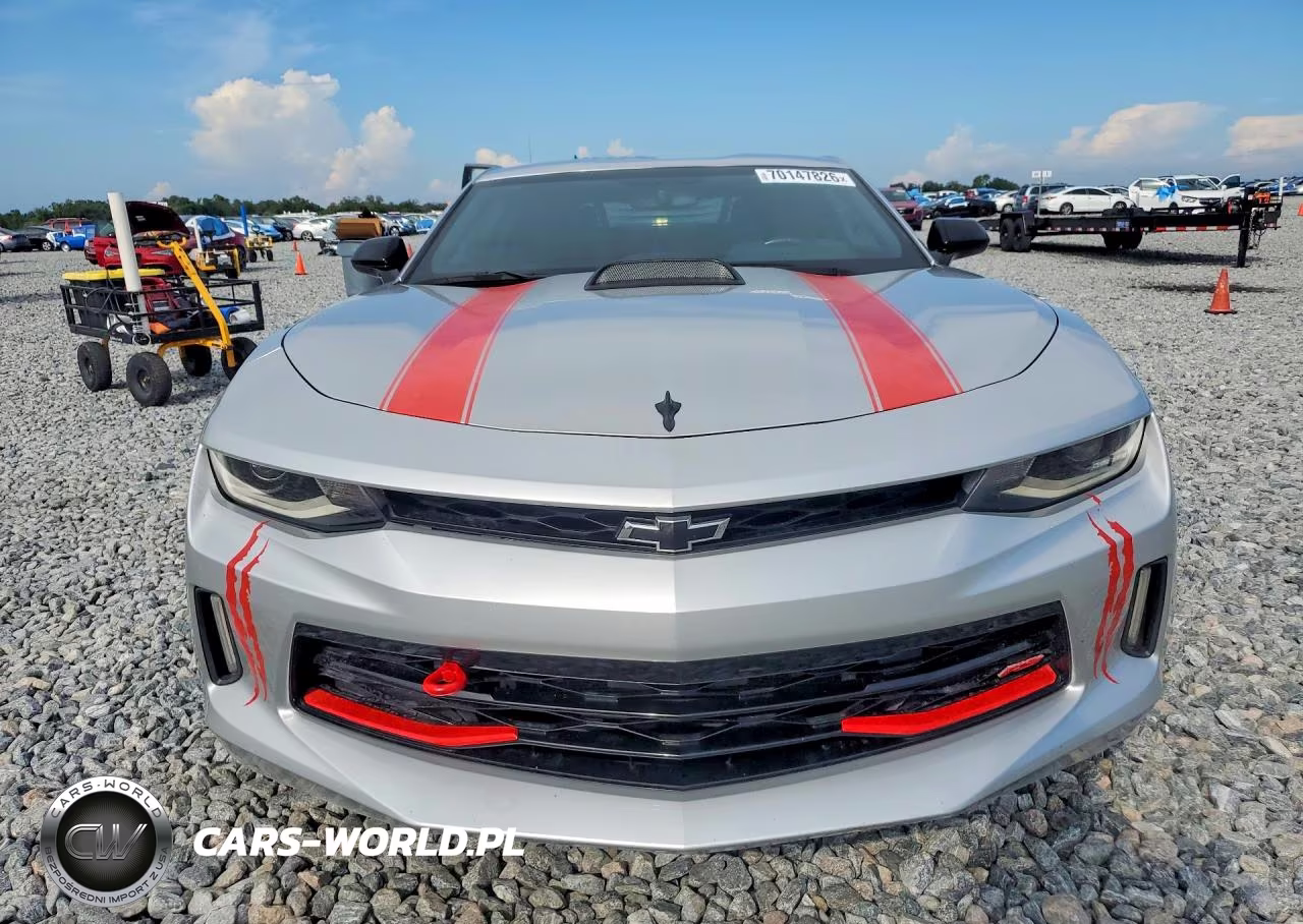 2018 Chevrolet Camaro Lt VIN:1G1FB1RX3J0185584 - 5