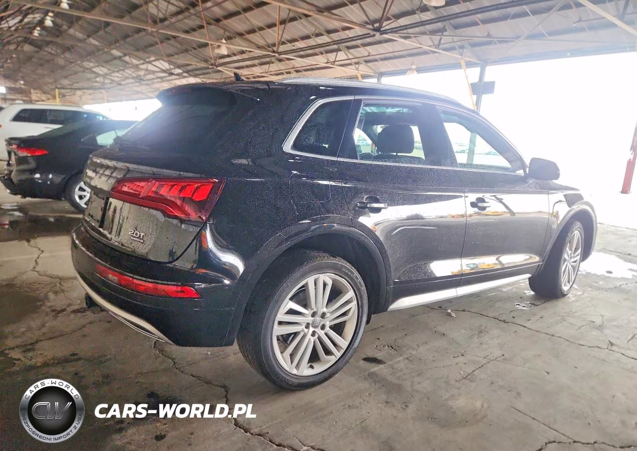 2018 Audi Q5 Premium Plus VIN:WA1BNAFY2J2210886 - 3