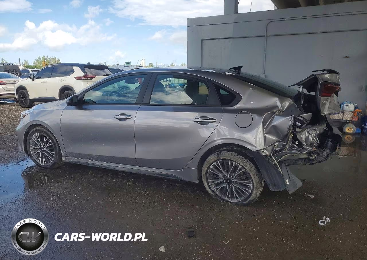 2024 Kia Forte Gt Line VIN:3KPF54AD6RE816462 - 2