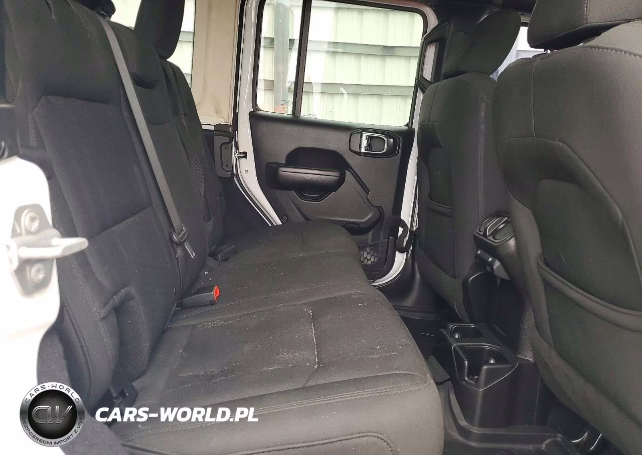 2018 Jeep Wrangler Unlimited Sport VIN:1C4HJXDN6JW269522 - 10