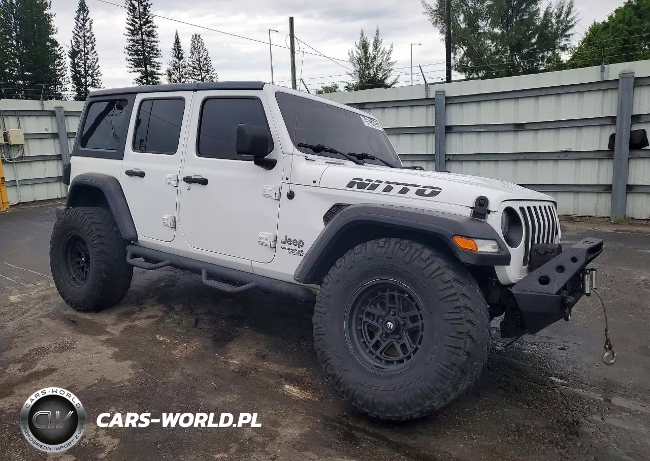 2018 Jeep Wrangler Unlimited Sport VIN:1C4HJXDN6JW269522 - 4