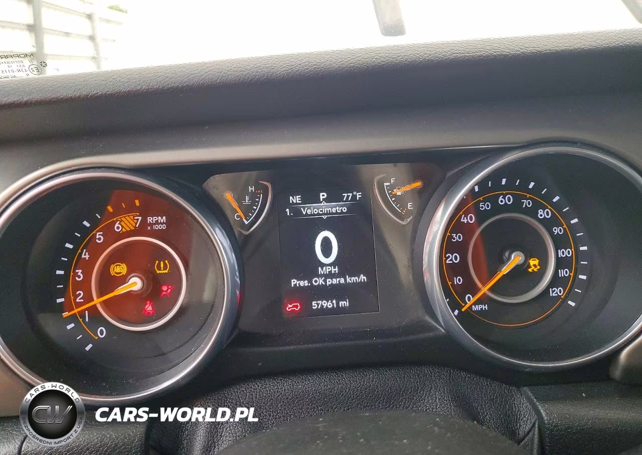 2018 Jeep Wrangler Unlimited Sport VIN:1C4HJXDN6JW269522 - 9