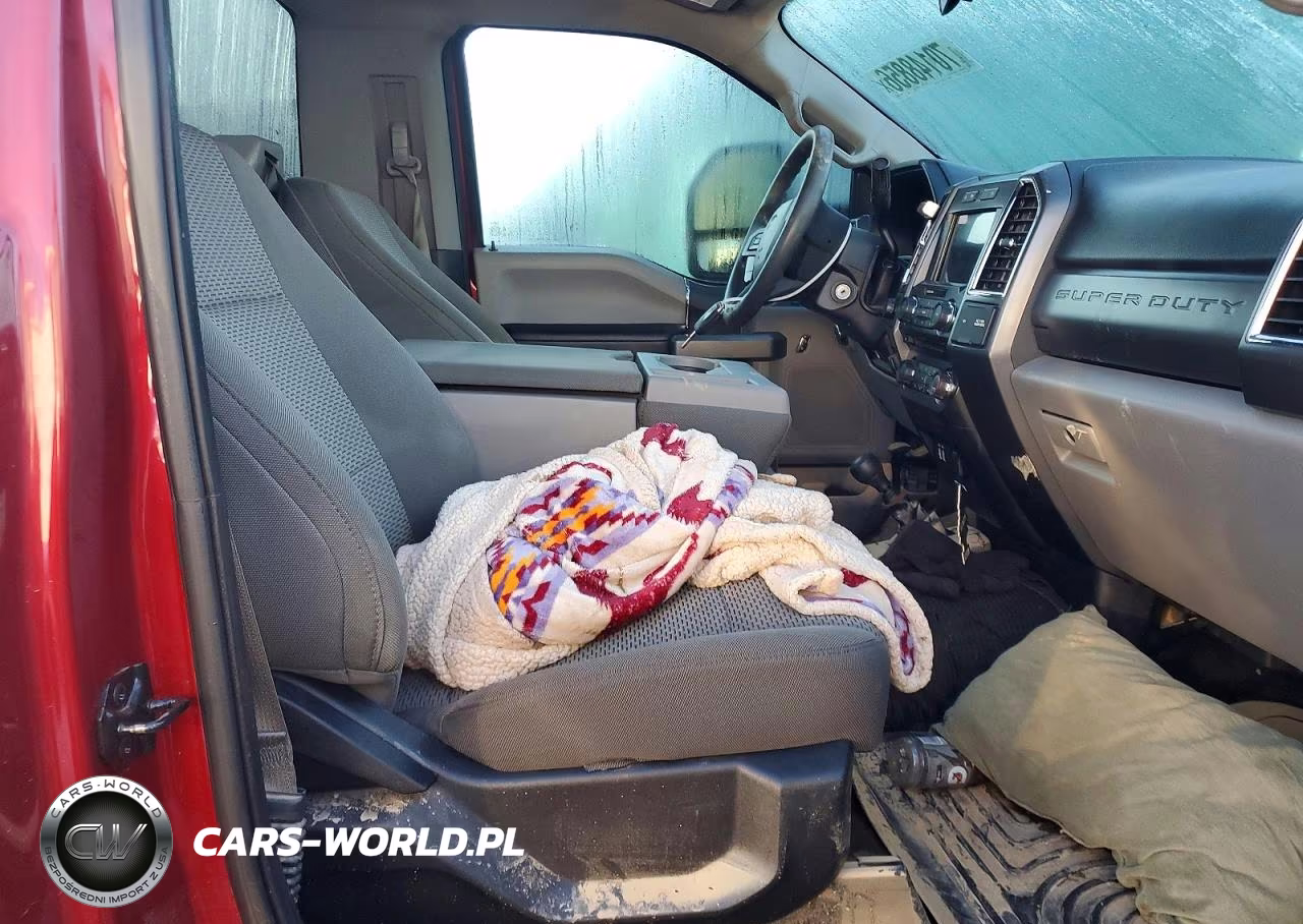 2017 Ford F250 Super Duty VIN:1FTBF2BT4HEC60880 - 10