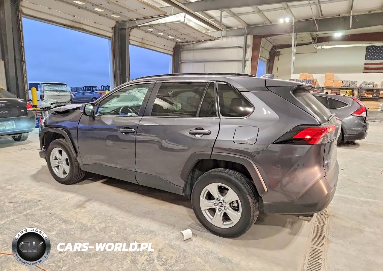2020 Toyota Rav4 Xle VIN:2T3P1RFV4LC070704 - 2