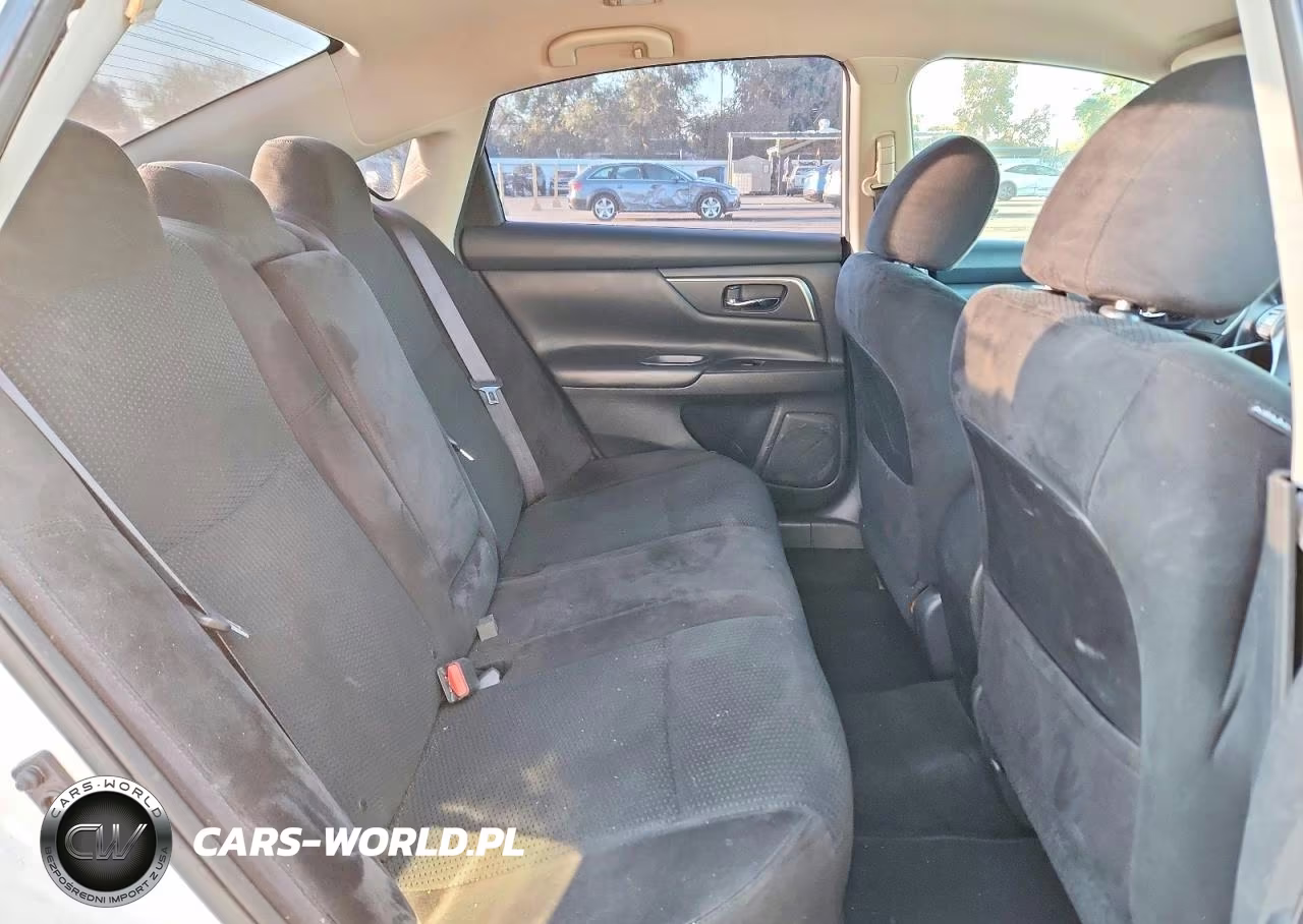 2015 Nissan Altima 2.5 S VIN:1N4AL3AP8FN868080 - 10