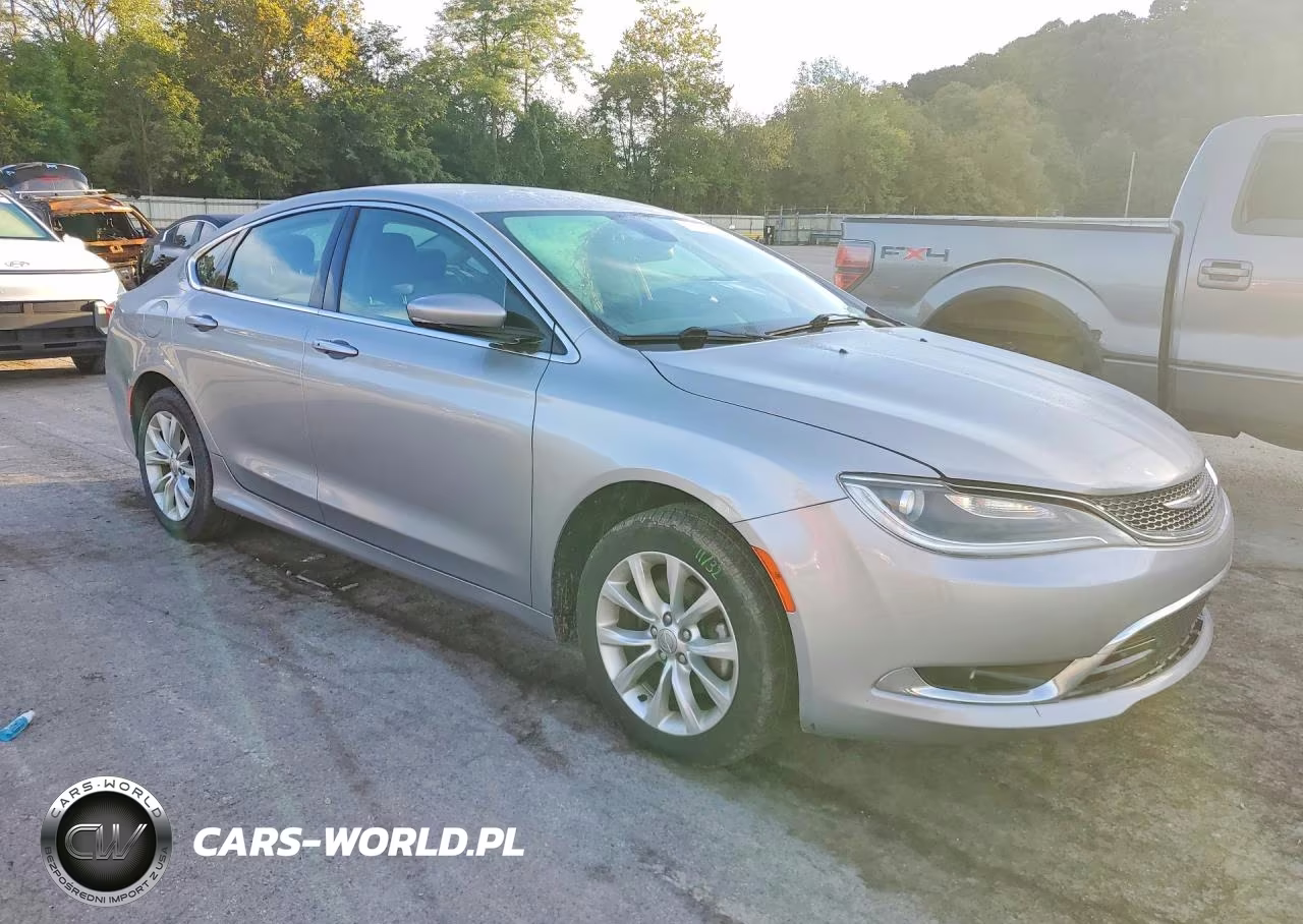 2015 Chrysler 200 C VIN:1C3CCCCB2FN643520 - 4