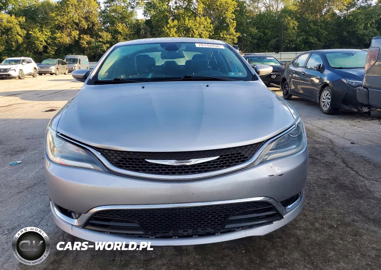2015 Chrysler 200 C VIN:1C3CCCCB2FN643520 - 5