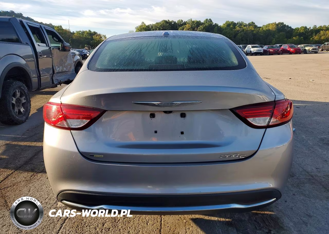 2015 Chrysler 200 C VIN:1C3CCCCB2FN643520 - 6
