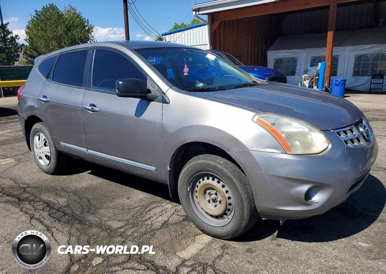 2013 Nissan Rogue S VIN:JN8AS5MV4DW612985 - 4