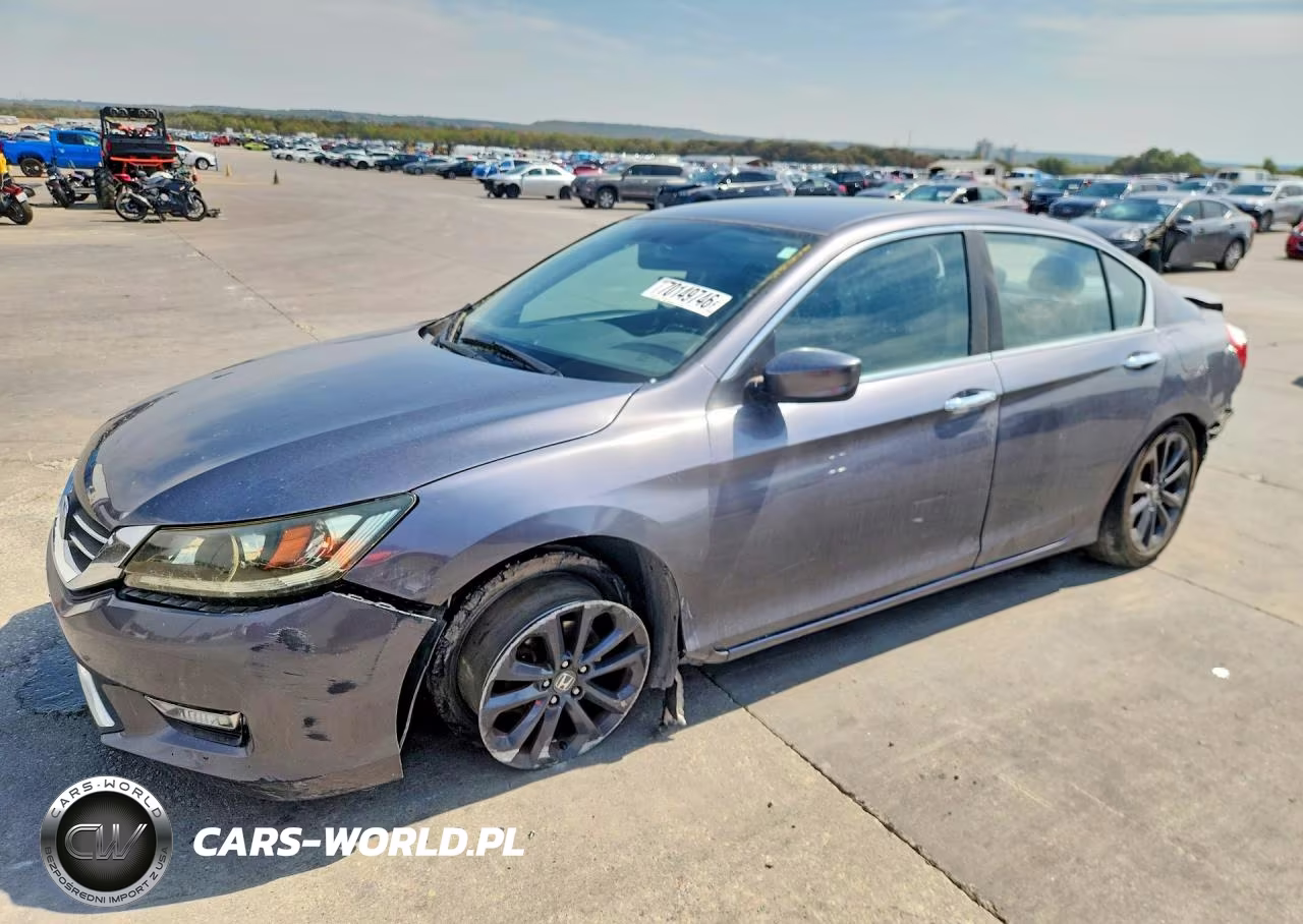 2015 Honda Accord Sport VIN:1HGCR2F51FA033465 - 1