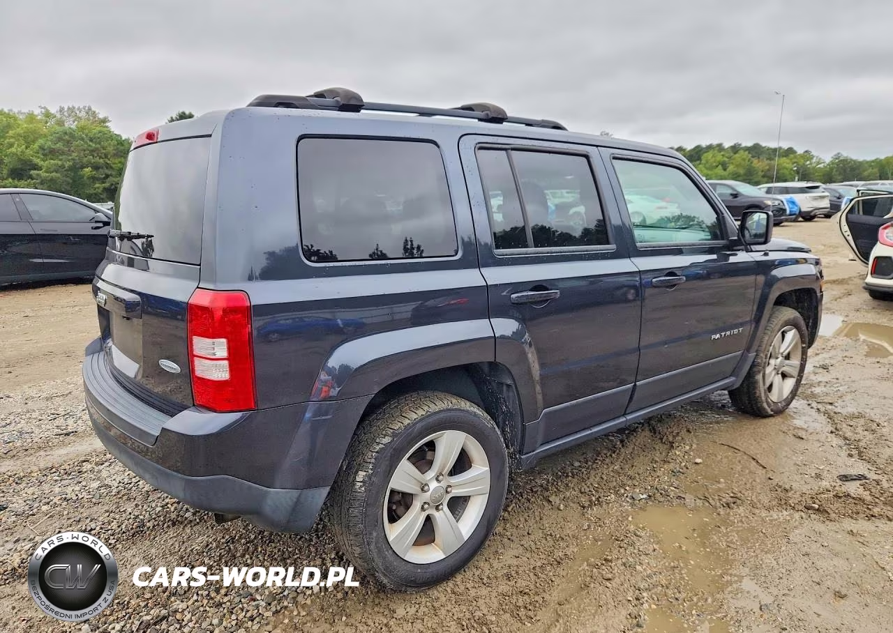 2014 Jeep Patriot Latitude VIN:1C4NJRFB5ED720068 - 3