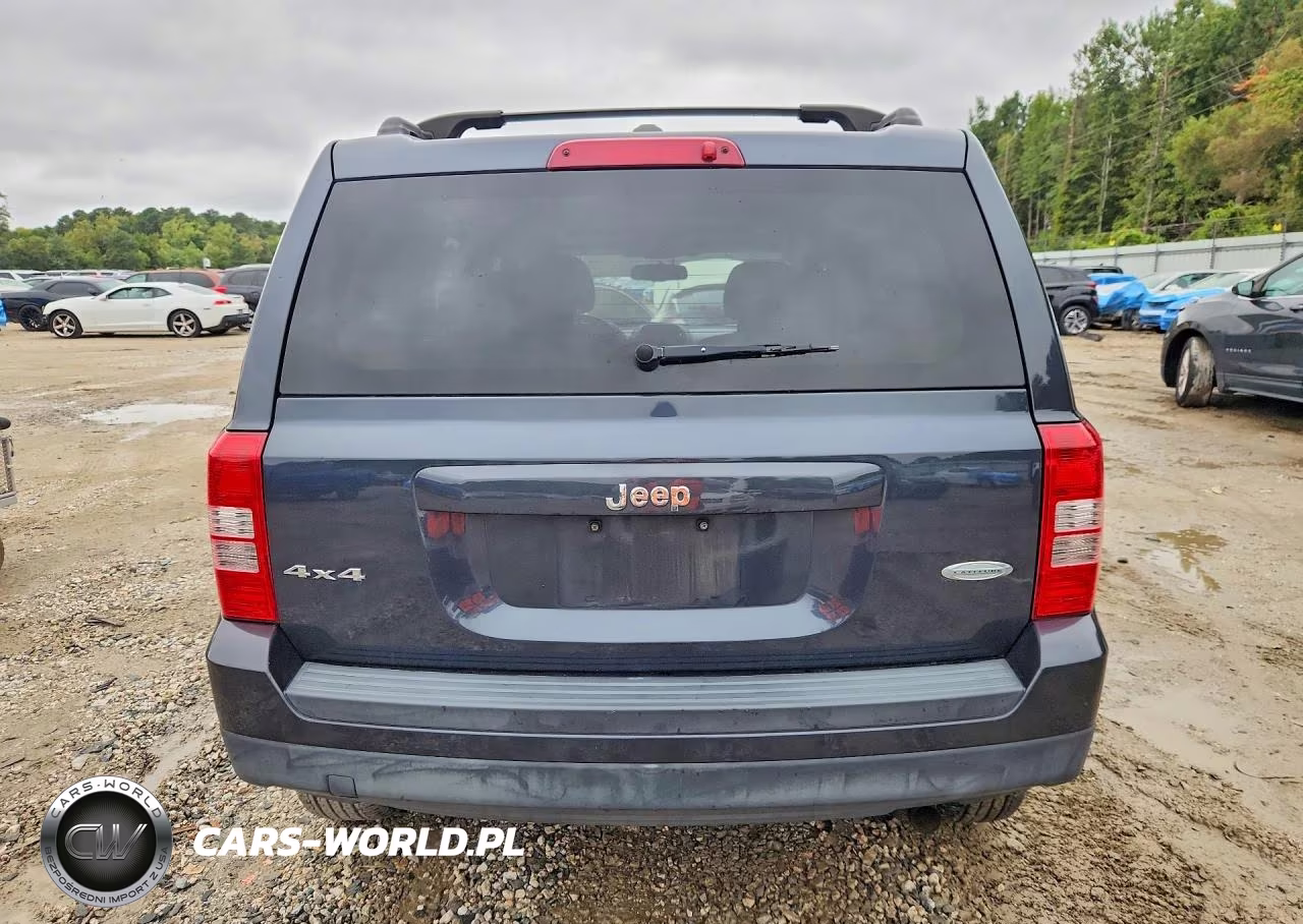 2014 Jeep Patriot Latitude VIN:1C4NJRFB5ED720068 - 6